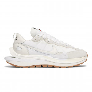 Nike Vaporwaffle Sacai Sail Gum