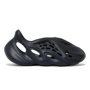 Yeezy Foam RNNR Mineral Blue