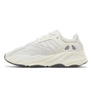 Yeezy Boost 700 Analog
